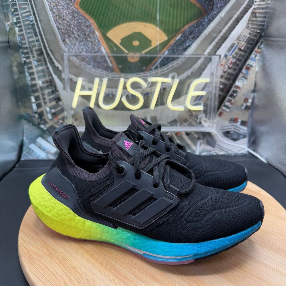Adidas UltraBoost 22 'Black Multi Gradient' Mens Sz 5